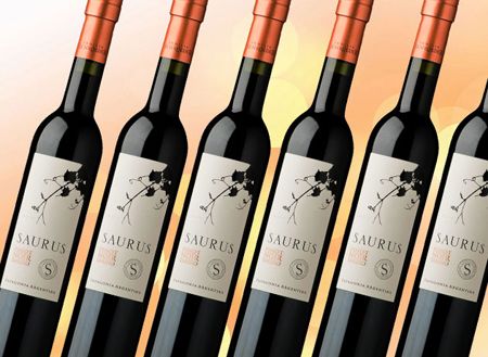 Familia Schroeder lanzó una nueva cosecha de su Saurus Pinot Noir Tardío