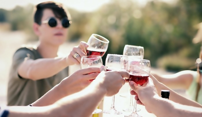 Derribando mitos sobre los consumidores de vinos