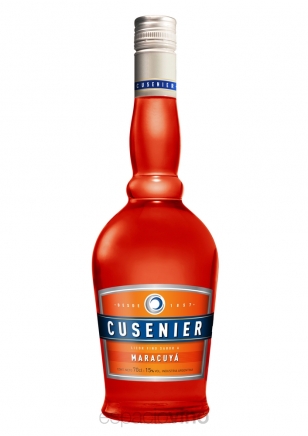 Cusenier Maracuyá Licor 700 ml