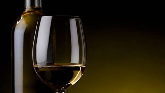 Diez ricos vinos blancos por menos de 350 pesos