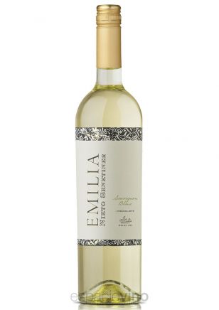 Emilia Nieto Senetiner Sauvignon Blanc