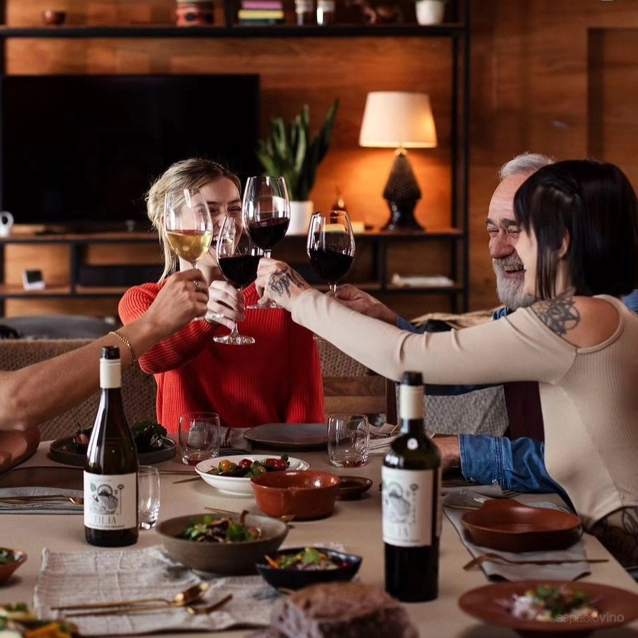 Tilia Wines
